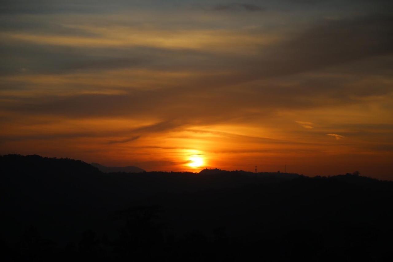 The Views Kandy - 360 Mountain View 외부 사진